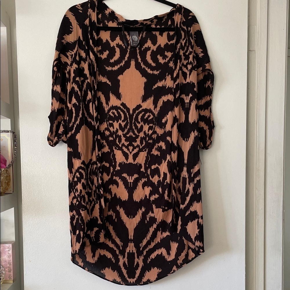 Vince Camuto|Black and Tan Women's Open shawl/cover up/top|OS|NWT